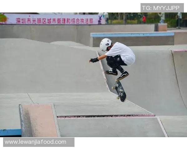 赛后分析：北京滑板队与杭州滑板队速度对比及比赛亮点回顾